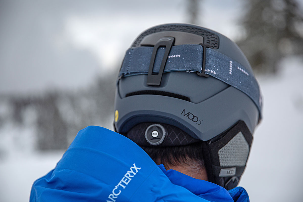 Oakley Mod5 MIPS Helmet Review | Switchback Travel